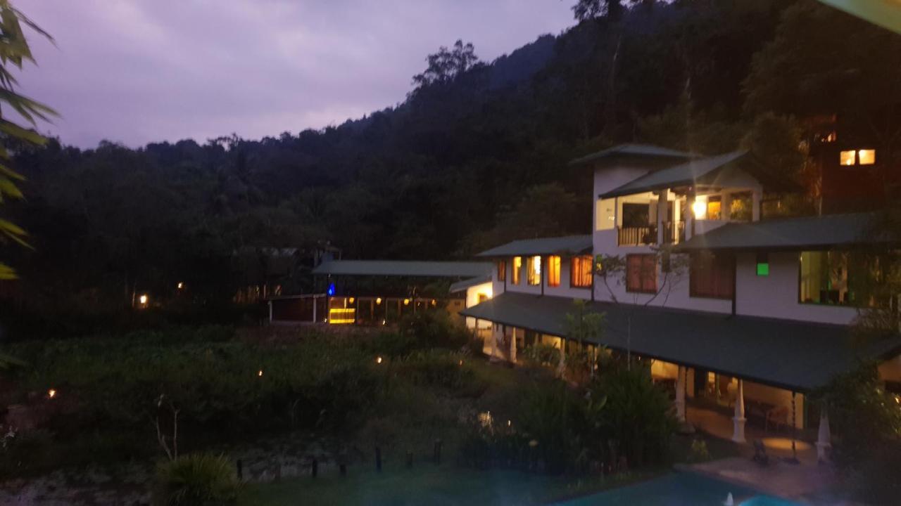 Sinharaja Forest Edge Deniyaya Exterior photo